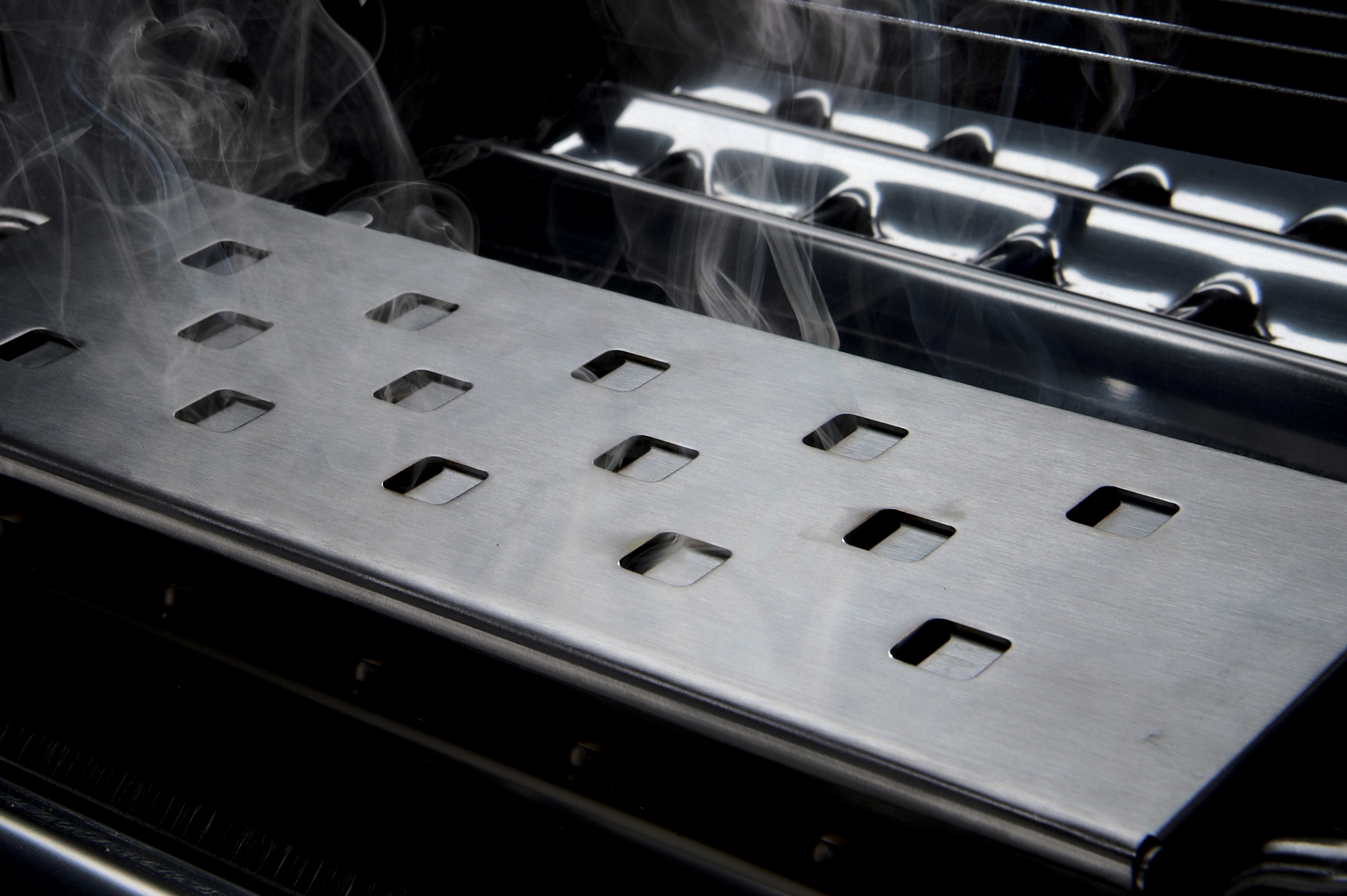 broil-king-premium-stainless-steel-smoker-box-r-ucherbox image 4