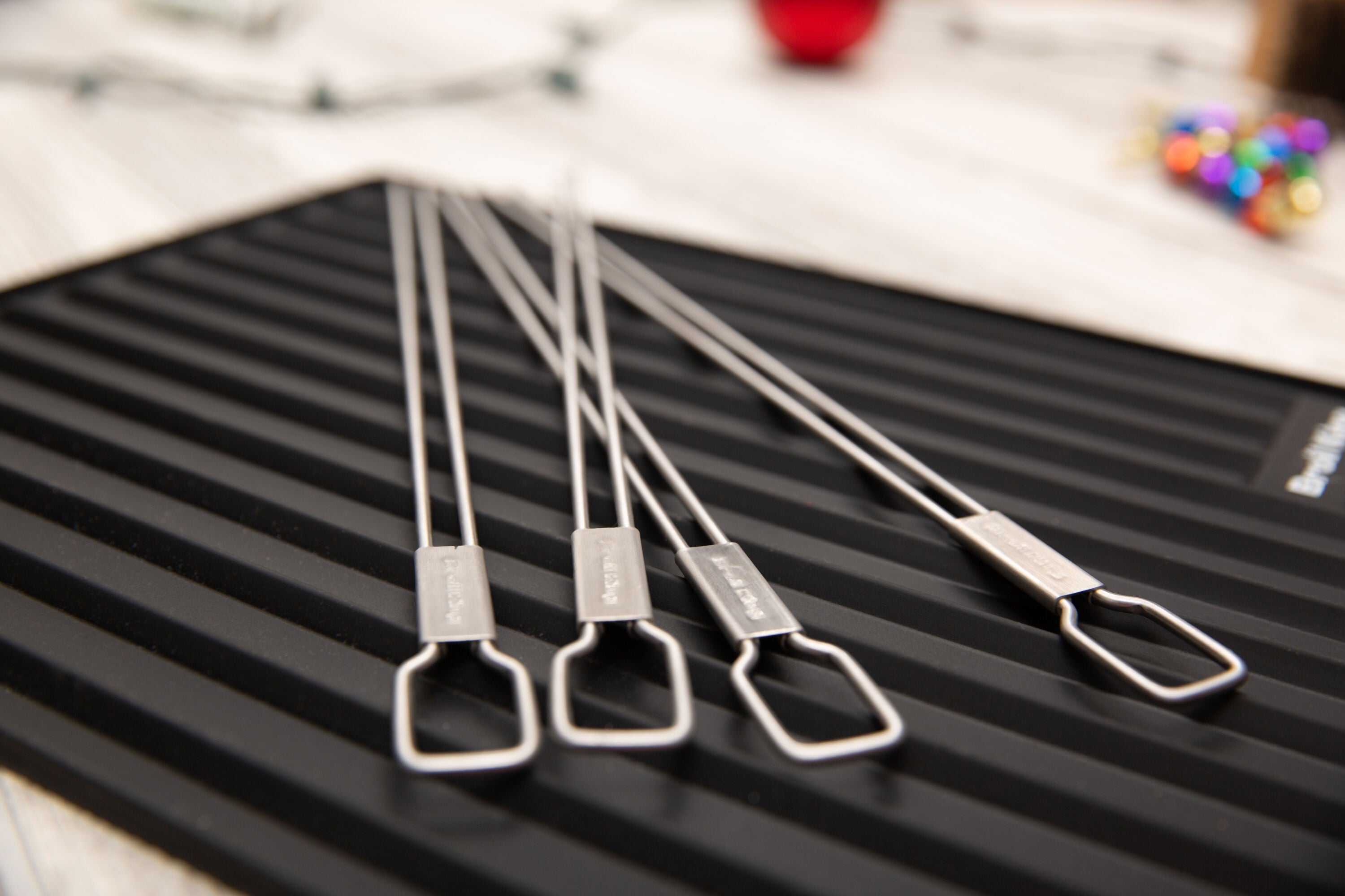 broil-king-silicone-side-shelf-mat-ablagematte image 4