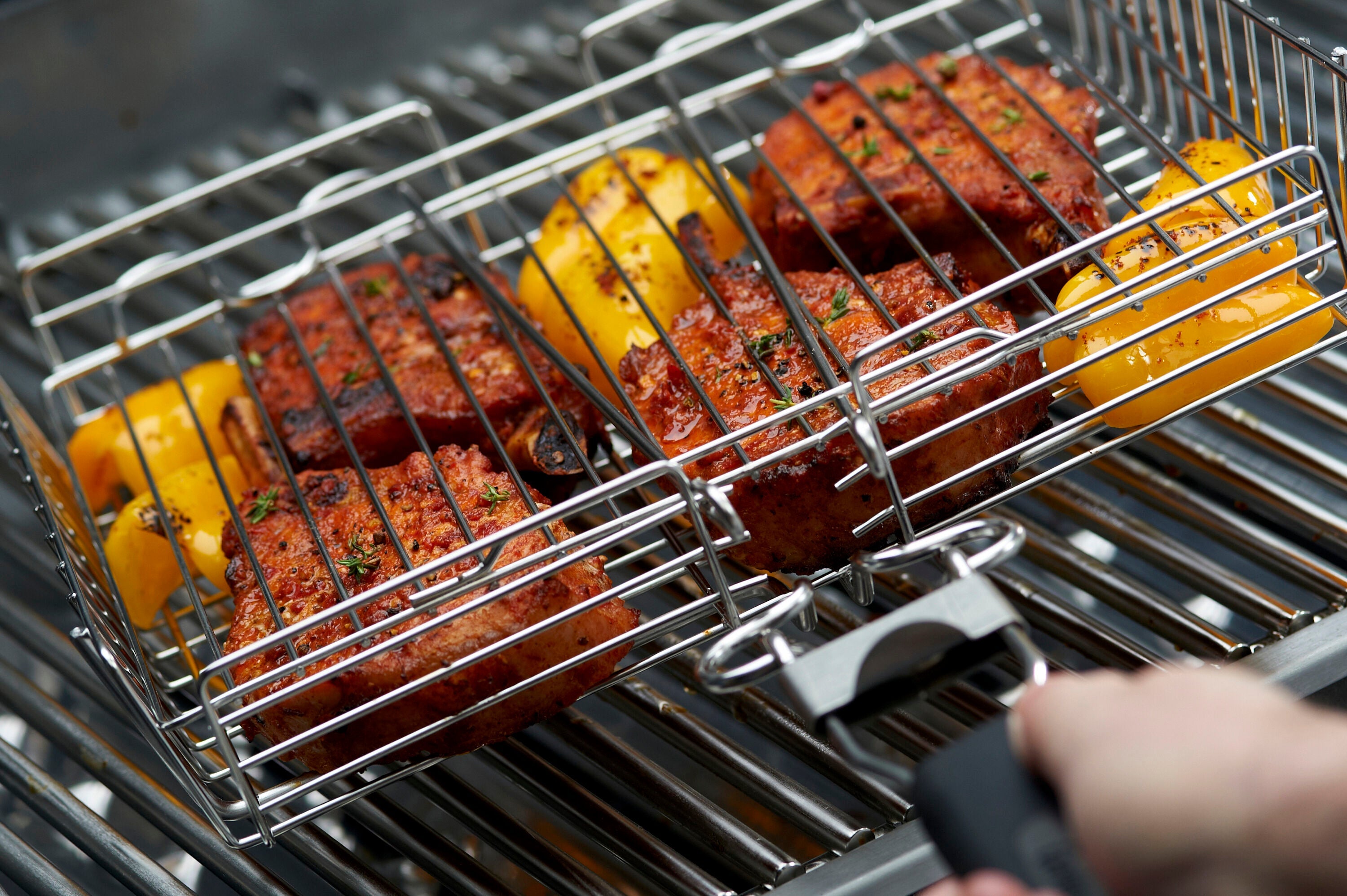broil-king-grillkorb-mit-abnehmbarem-griff-30-x-25-cm image 5