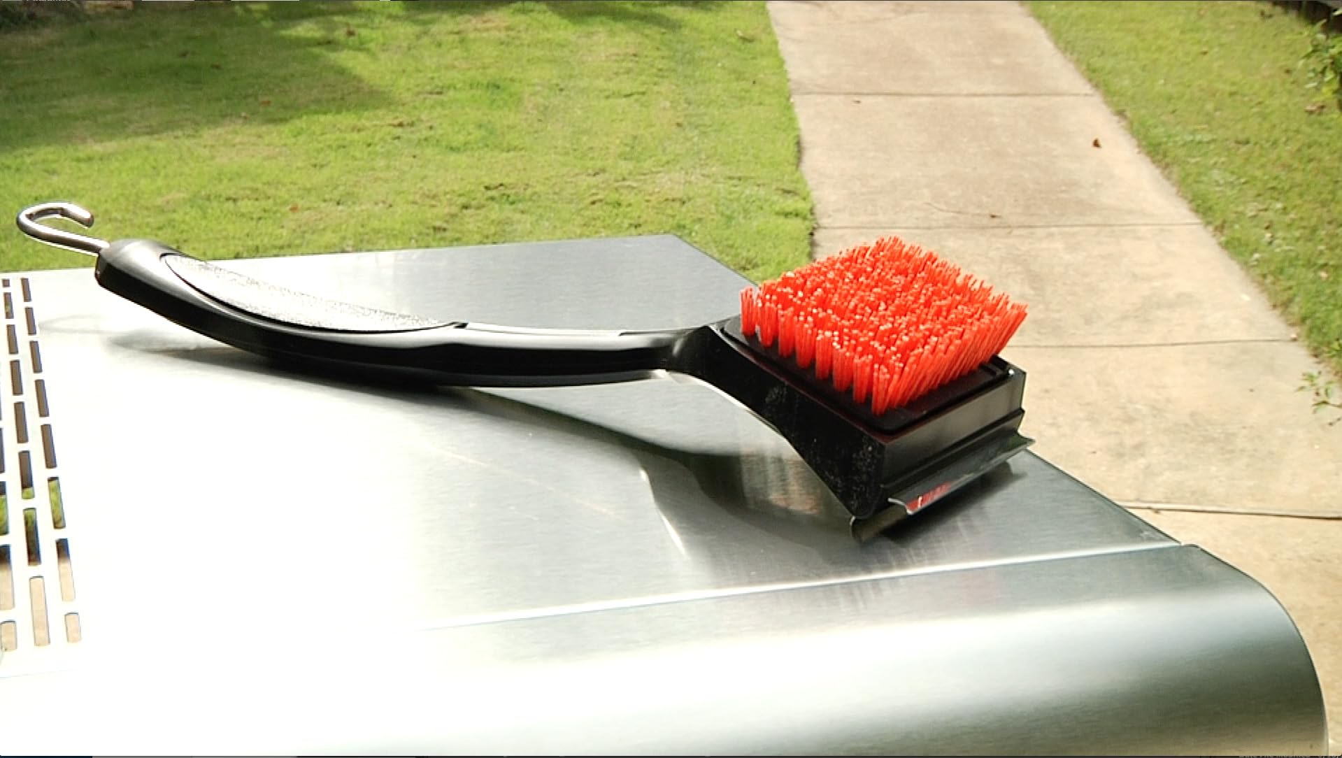 char-broil-140-533-2-in-1-cool-clean-grillb-rste-nylon image 2