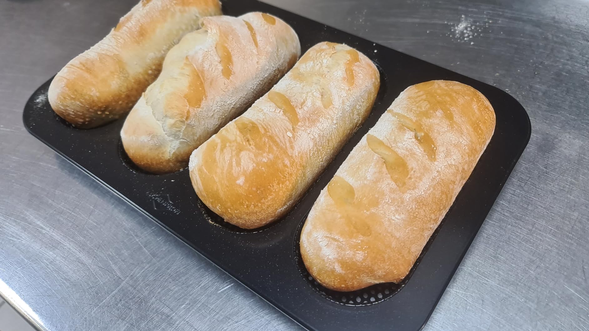 Knusprige Brötchen wie vom Bäcker